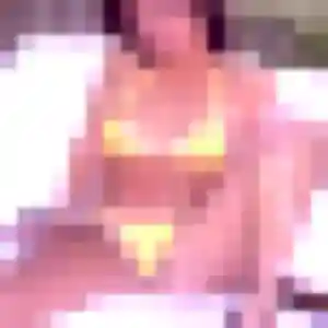 Mounia, fille de 23 ans cherche beurette à Achicourt