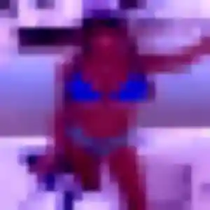 Lydia, 22 ans, connectée à Agnin pour une rencontre coquine