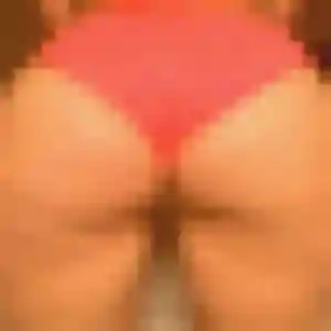 Aya, 42 ans, connectée à Alexain pour un beurette