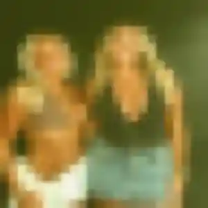 Maya (45 ans) à Alix attend une rencontre rapidement
