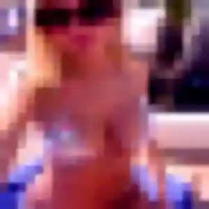 Photo exclusive de Samia, 22 ans à Allanche - plan discret