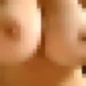 Katia, 45 ans, en ligne à Allègre-les-Fumades pour une rencontre coquine