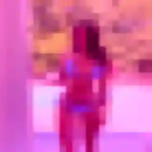 Rejoins Aicha, 29 ans à Allériot en privé