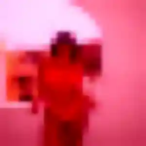 Découvre Karima, 28 ans à Alzonne en privé