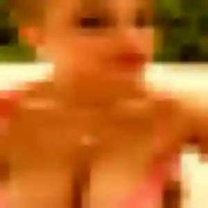 Soraya, 23 ans, en ligne à Ambonnay pour un beurette