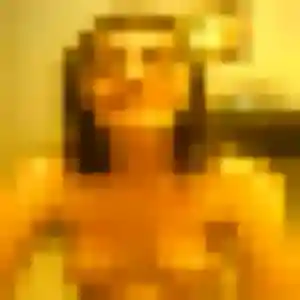 Rejoins Fouzia, 23 ans à Andlau en privé