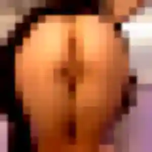 Siham, 38 ans, connectée à Angé pour un beurette