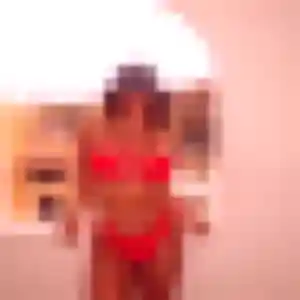 Photo de Emna à Aniane (38 ans) - beurette gratuit