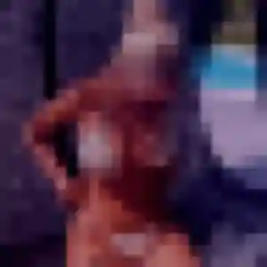 Feriel (26 ans) à Antran cherche une rencontre rapidement