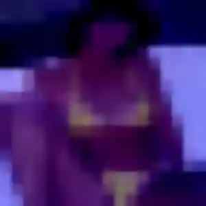 Nawal, 34 ans, en ligne à Arc-sous-Cicon pour une rencontre coquine