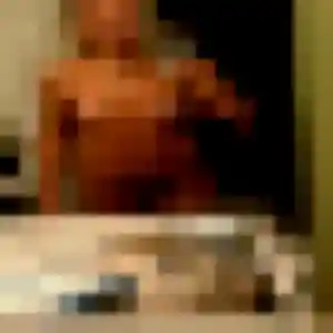 Contacte Hind, 35 ans à Arcis-sur-Aube en privé