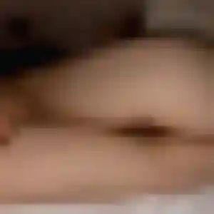 Inaya, femme de 26 ans cherche beurette à Arconsat