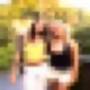 Imane, femme de 27 ans cherche beurette à Areines