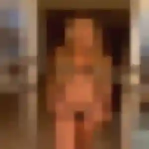 Zara, 33 ans, en ligne à Argentré pour une rencontre coquine