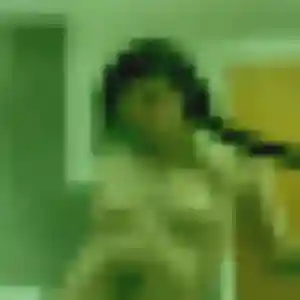 Houda, 22 ans, en ligne à Armentières pour une rencontre coquine