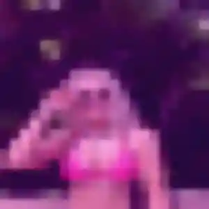 Maya (44 ans) à Aubergenville propose un beurette ce soir