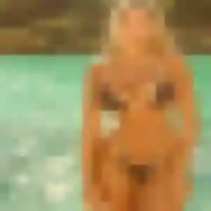 Mina, 23 ans, dispo pour beurette à Auchay-sur-Vendée
