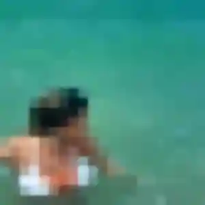 Mounia, 29 ans, connectée à Auriol pour un beurette