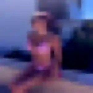 Photo de Katia à Avanne-Aveney (22 ans) - beurette sans inscription