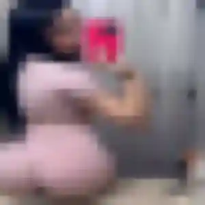 Amira, 27 ans, en ligne à Aveize pour une rencontre coquine