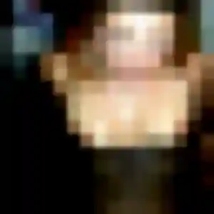Profil de Kahina à Azé (28 ans) - beurette anonyme