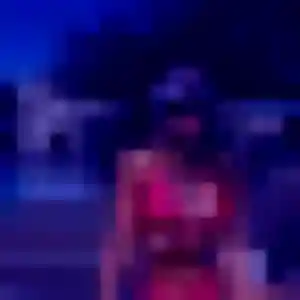 Naya, 24 ans, connectée à Balan pour un beurette