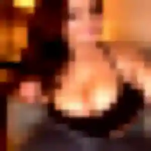 Photo de Syrine à Ballaison (22 ans) - beurette gratuit