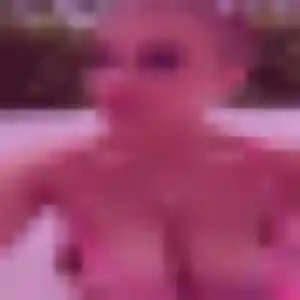 Charmante Alya, 34 ans à Barbières - voir sa photo