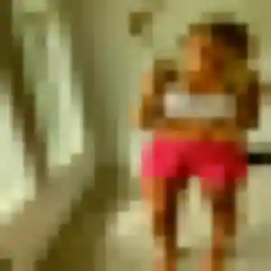 Profil de Mounia à Barenton (23 ans) - beurette discret