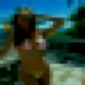 Farida, 22 ans, disponible à Batz-sur-Mer pour un beurette