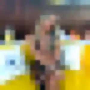 Zineb, 44 ans, connectée à Bazougers pour un beurette