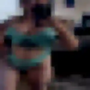 Charmante Lamia, 26 ans à Beaucaire - voir sa photo