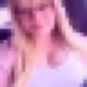 Ines (24 ans) à Beaucroissant cherche un beurette rapidement