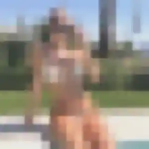 Photo de Amira à Beaumont-Louestault (43 ans) - beurette anonyme