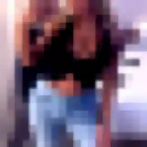 Mina (31 ans) à Belberaud attend une rencontre ce soir