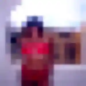 Photo privée de Leila, 31 ans à Béning-lès-Saint-Avold - plan discret