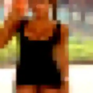 Photo de Safiya à Berthen (34 ans) - beurette gratuit