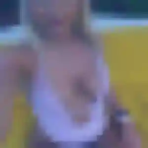 Charmante Noura, 38 ans à Bicqueley - la contacter