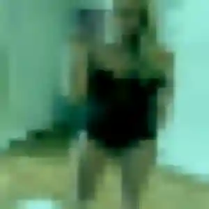 Farida, 23 ans, connectée à Biron pour une rencontre coquine