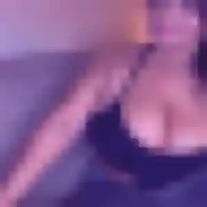 Charmante Kahina, 42 ans à Boëseghem - la contacter