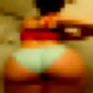 Charmante Rim, 39 ans à Boissy-Fresnoy - voir sa photo