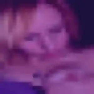 Nawal, 22 ans, connectée à Bologne pour une rencontre coquine