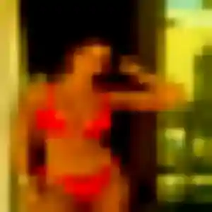 Soraya, 27 ans, en ligne à Bolquère pour un beurette