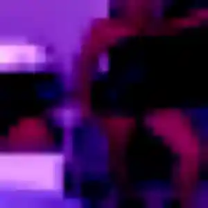 Naila, 33 ans, en ligne à Bompas pour un beurette