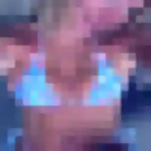 Sexy Nawal, 32 ans à Bons-en-Chablais - voir sa photo