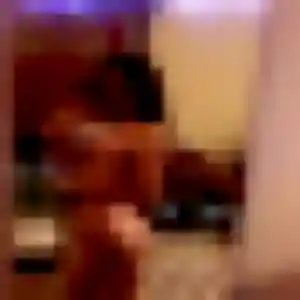 Hajar, 29 ans, en ligne à Bourgs sur Colagne pour une rencontre coquine