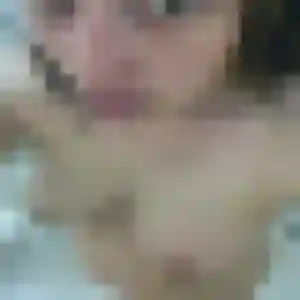 Ilham, 41 ans, en ligne à Boussac-Bourg pour un beurette