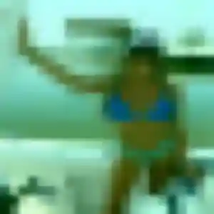 Racha, 32 ans, connectée à Brachy pour un beurette