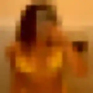 Sabrina, 23 ans, dispo pour beurette à Brécy