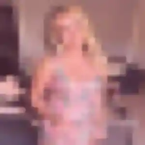 Rejoins Ines, 29 ans à Bressolles en privé